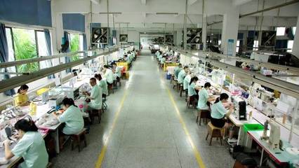 惠东本地有100多个人开直播间卖鞋!